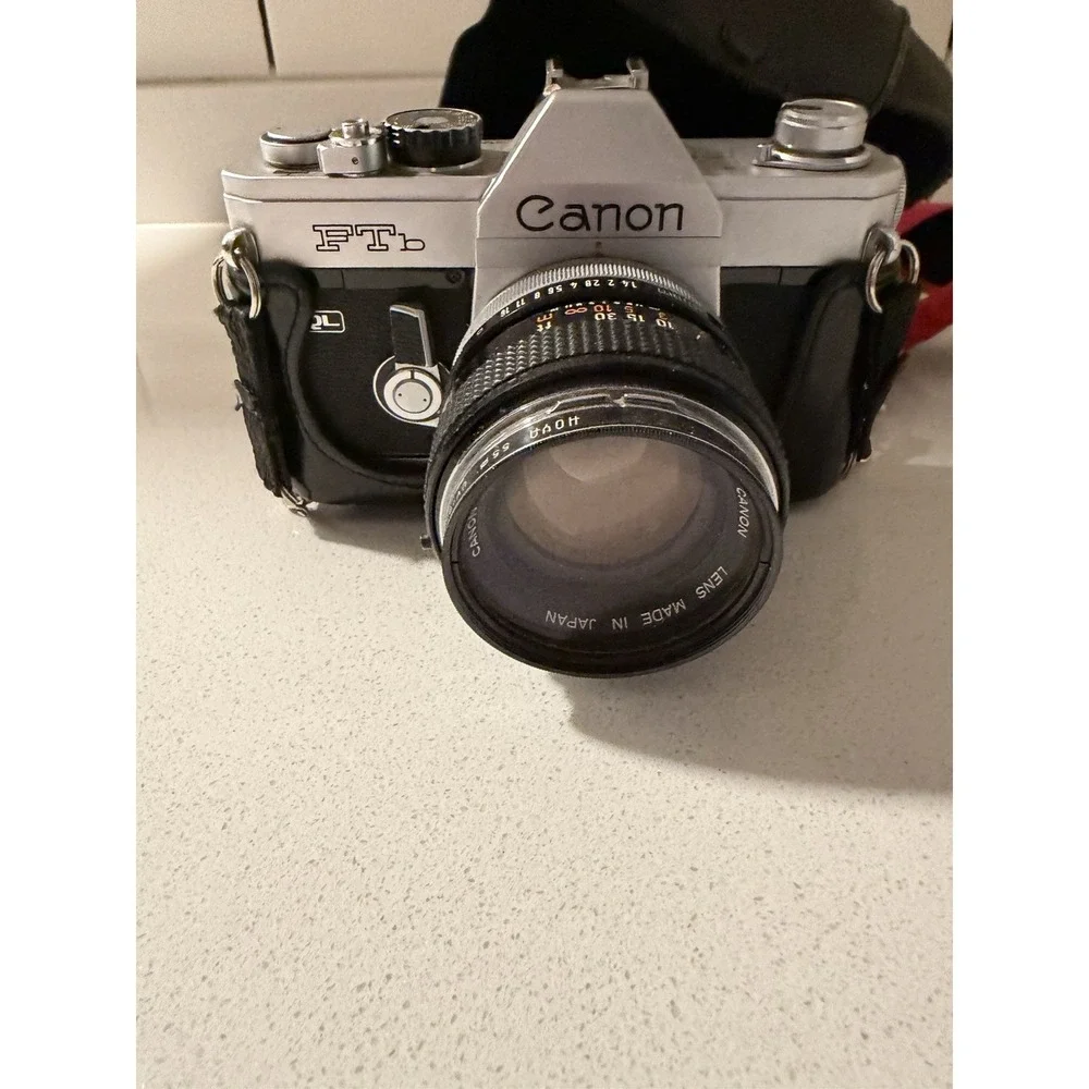Canon FTb QL Silver Chrome FD 50mm f/1.8 Lens 35mm SLR Film Camera Untested